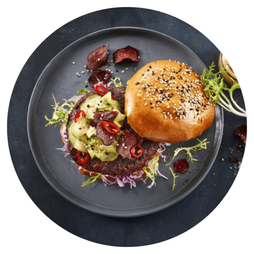 Beetroot burgers with beetroot chips and chili mayonnaise
